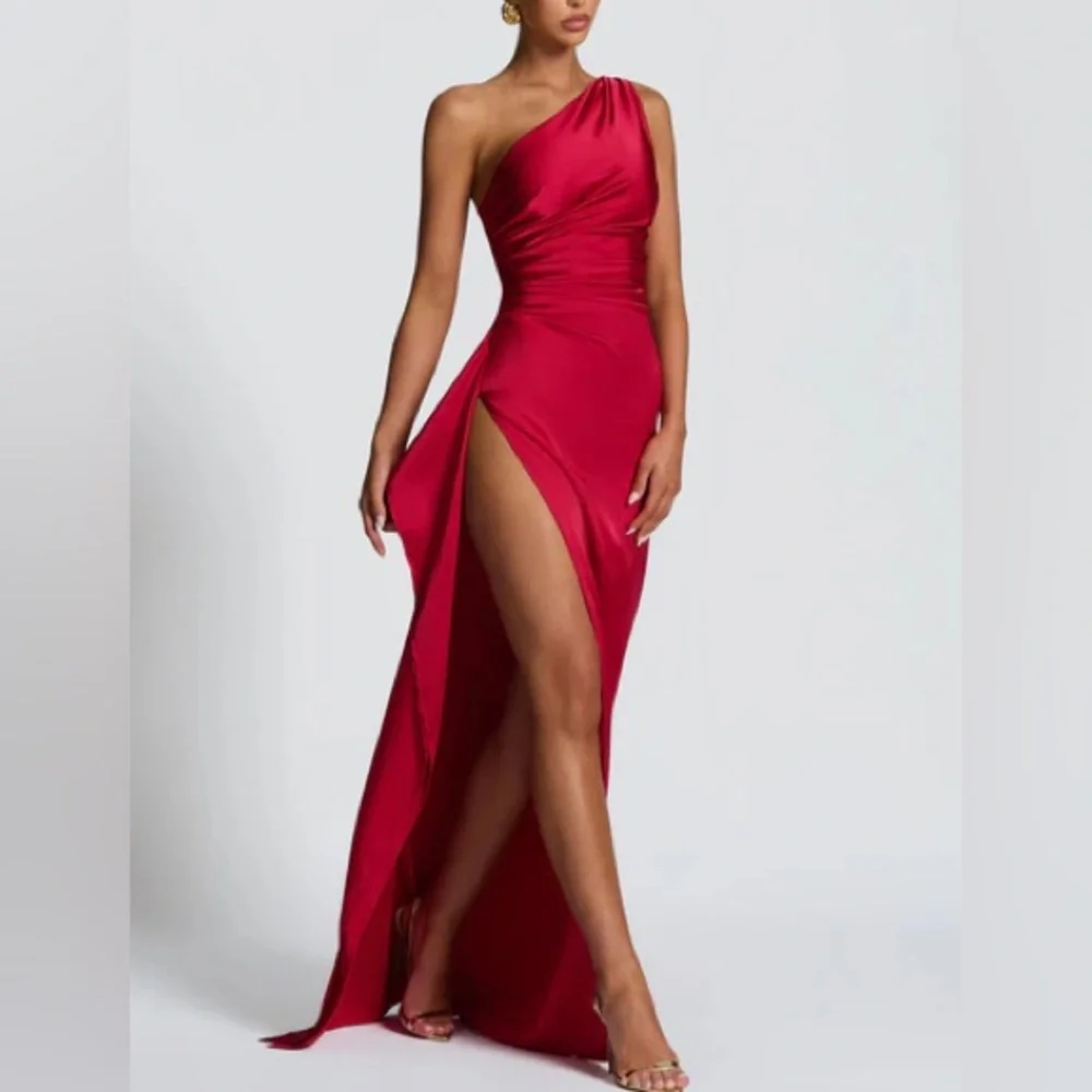 BABYBOO ARIEL MAXI DRESS - RED - Picture 2 of 11